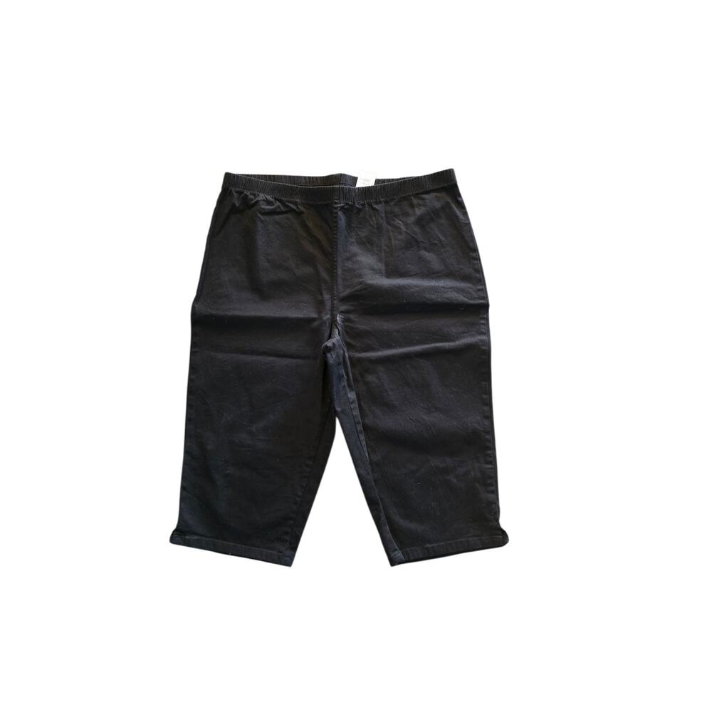 Real Size Capri pants no pockets Black
Size: XL
P22